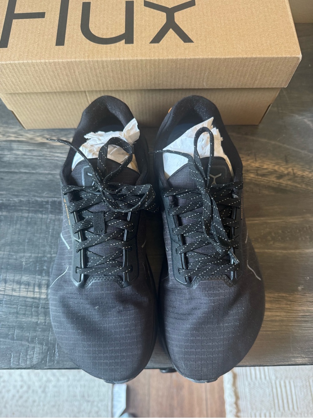 Flux Adapt Graphene Runner Shoes – Shadow Black – Women’s 9.5 / Men’s 8